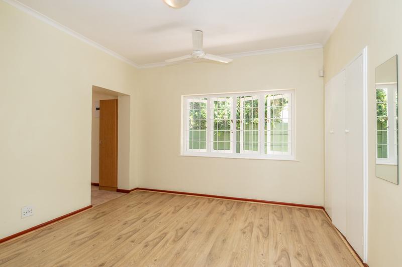 5 Bedroom Property for Sale in Bergvliet Western Cape